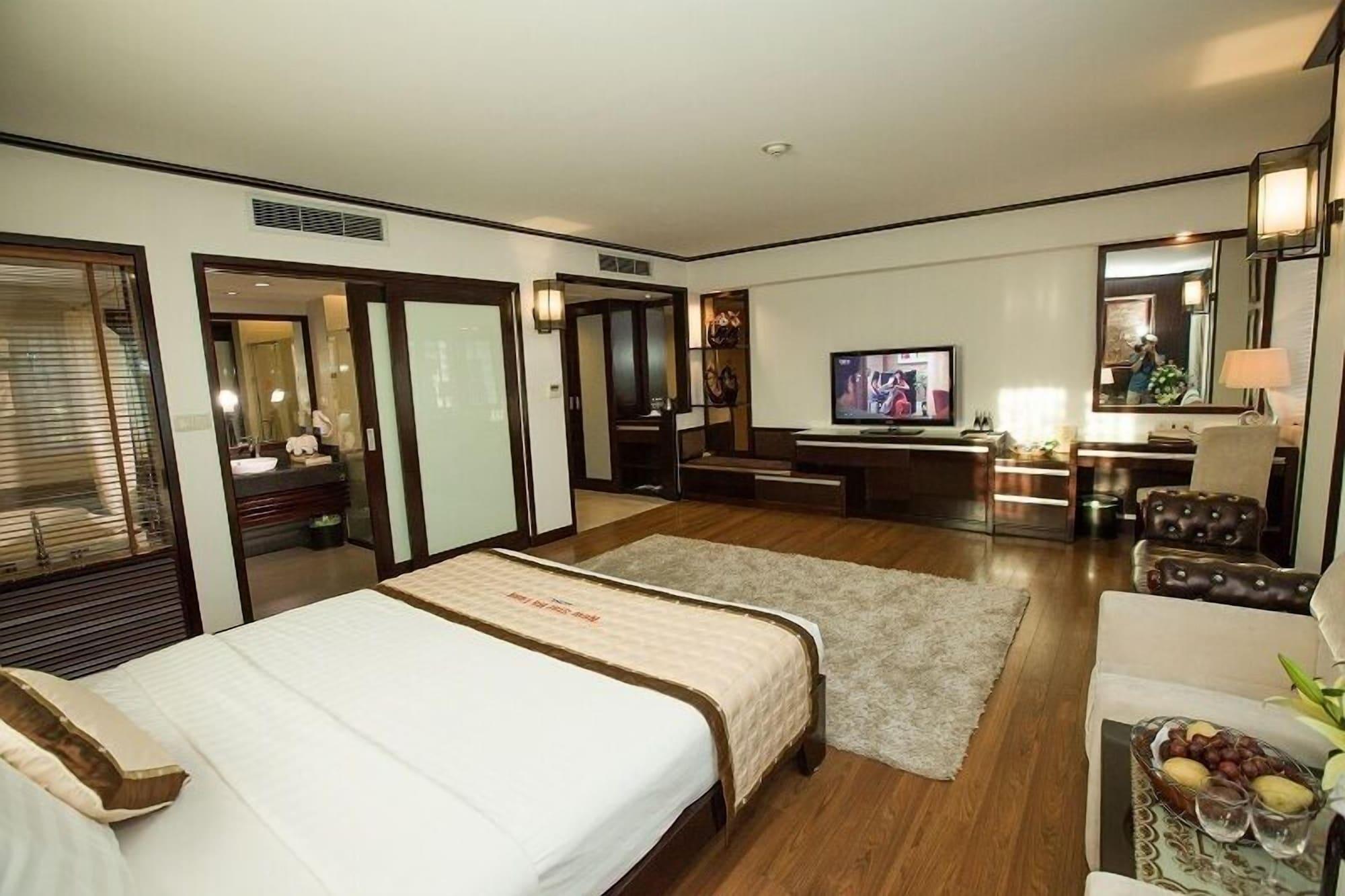 New Star Ha Long Hotel Exterior photo