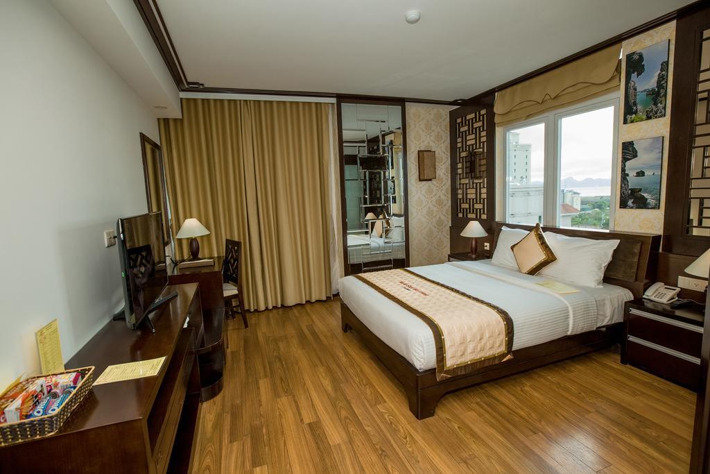 New Star Ha Long Hotel Exterior photo